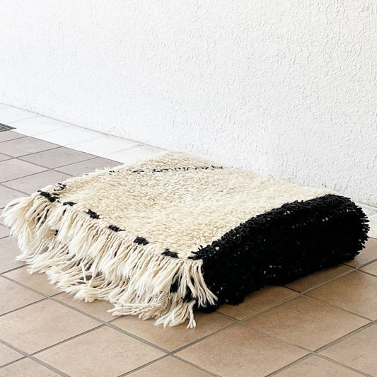 ベニワレン Beni Ouarain ラグ 絨毯 ホワイト×ブラック 羊毛 ウール 手織り ハンドメイド モロッコ 225×130cm ◇