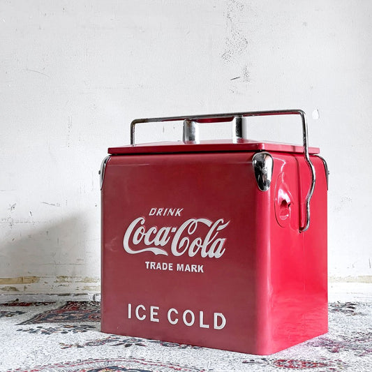 コカ・コーラ Coca-Cola ピクニックストレージ Picnic Storage クーラーボックス エンボスロゴ レッド 復刻品 ■